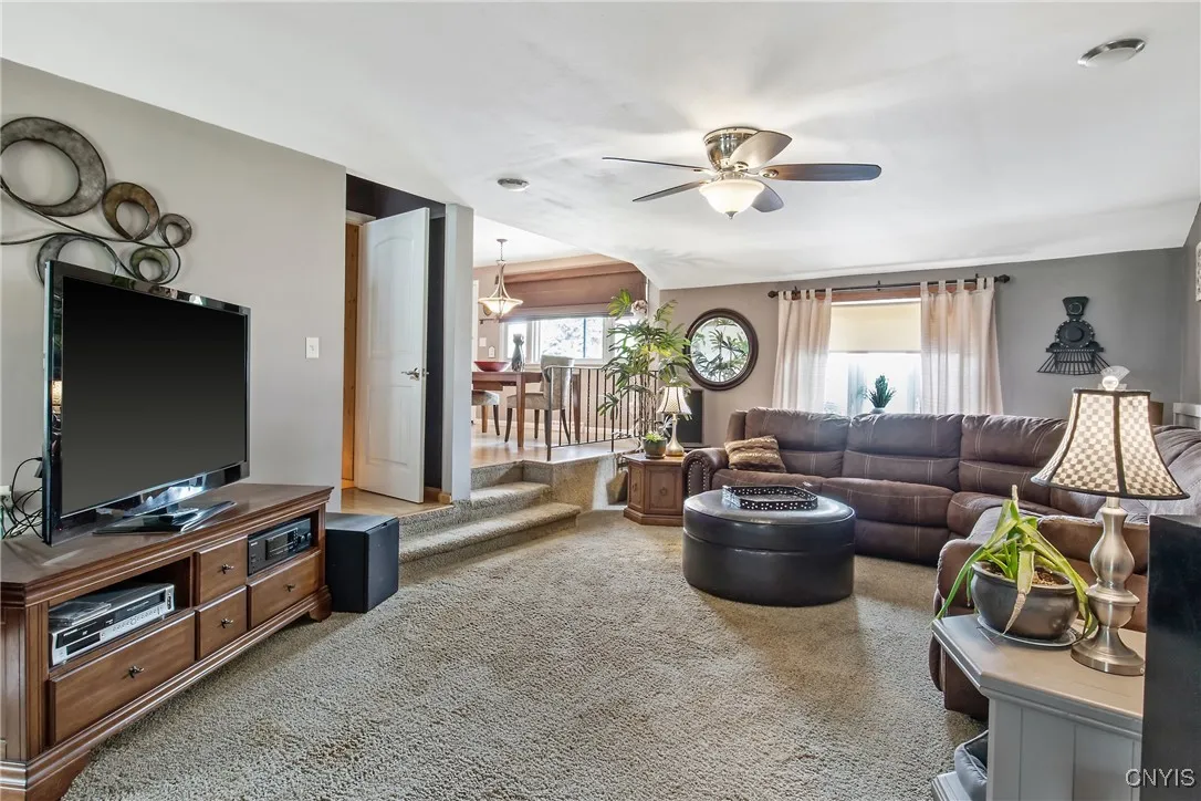 511 Drexler Street, Salina, New York 13088, Salina, New York 13088, 2 Bedrooms Bedrooms, 6 Rooms Rooms,2 BathroomsBathrooms,Residential,For Sale,511 Drexler Street, Salina, New York 13088,S1621911
