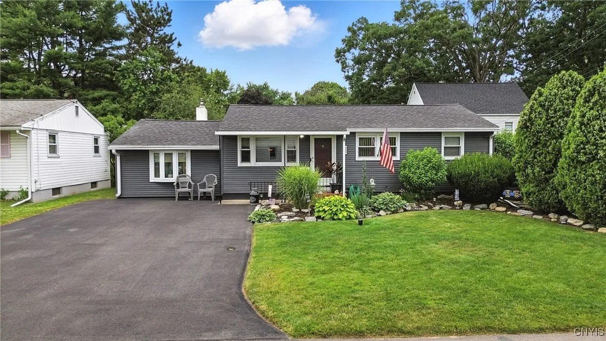 511 Drexler Street, Salina, New York 13088, Salina, New York 13088, 2 Bedrooms Bedrooms, 6 Rooms Rooms,2 BathroomsBathrooms,Residential,For Sale,511 Drexler Street, Salina, New York 13088,S1621911