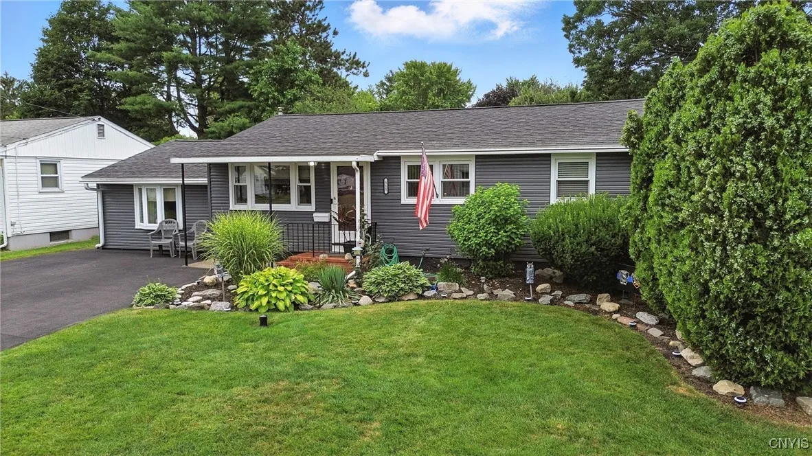 511 Drexler Street, Salina, New York 13088, Salina, New York 13088, 2 Bedrooms Bedrooms, 6 Rooms Rooms,2 BathroomsBathrooms,Residential,For Sale,511 Drexler Street, Salina, New York 13088,S1621911