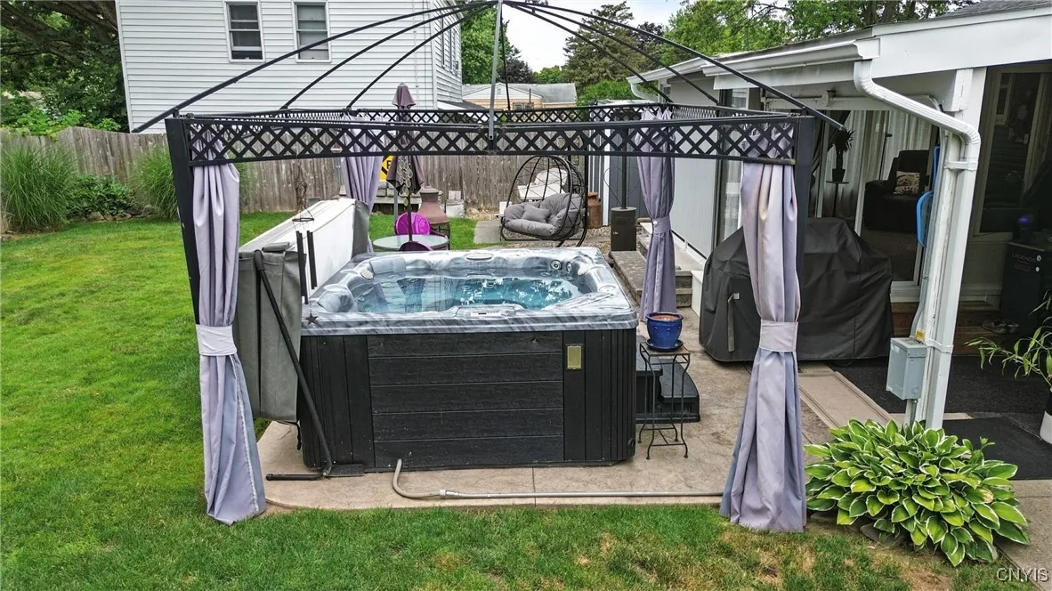 511 Drexler Street, Salina, New York 13088, Salina, New York 13088, 2 Bedrooms Bedrooms, 6 Rooms Rooms,2 BathroomsBathrooms,Residential,For Sale,511 Drexler Street, Salina, New York 13088,S1621911