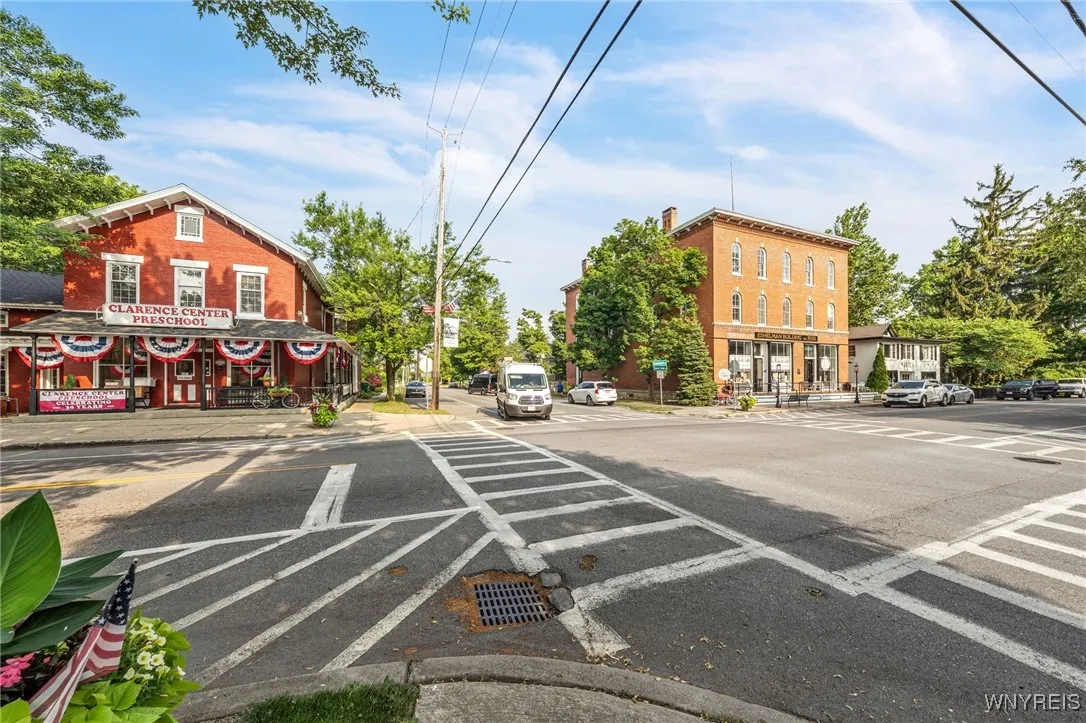 9443 Heritage Path B, Clarence, New York 14032, Clarence, New York 14032, 3 Bedrooms Bedrooms, 6 Rooms Rooms,3 BathroomsBathrooms,Residential,For Sale,9443 Heritage Path B, Clarence, New York 14032,B1621920