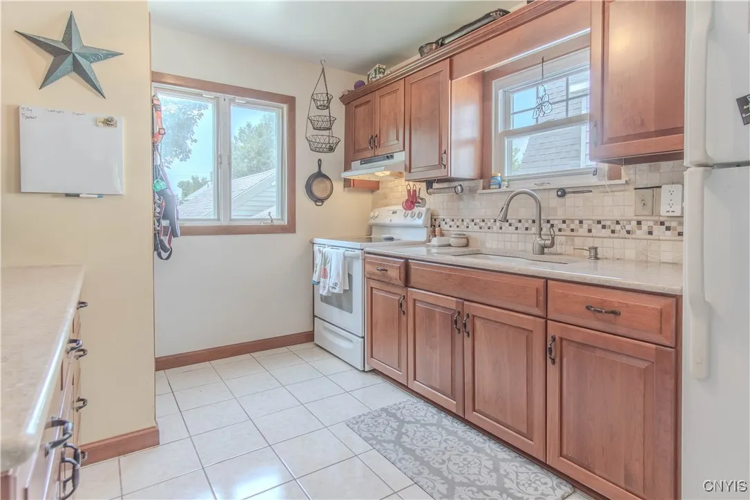 237 Michigan Avenue, Watertown City, New York 1360, Watertown City, New York 13601, 3 Bedrooms Bedrooms, 6 Rooms Rooms,1 BathroomBathrooms,Residential,For Sale,237 Michigan Avenue, Watertown City, New York 1360,S1621125