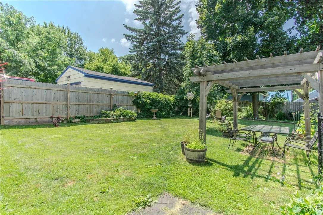 237 Michigan Avenue, Watertown City, New York 1360, Watertown City, New York 13601, 3 Bedrooms Bedrooms, 6 Rooms Rooms,1 BathroomBathrooms,Residential,For Sale,237 Michigan Avenue, Watertown City, New York 1360,S1621125