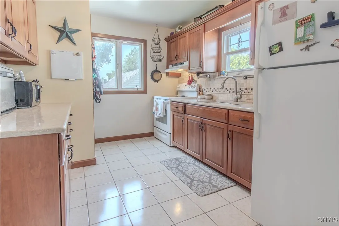 237 Michigan Avenue, Watertown City, New York 1360, Watertown City, New York 13601, 3 Bedrooms Bedrooms, 6 Rooms Rooms,1 BathroomBathrooms,Residential,For Sale,237 Michigan Avenue, Watertown City, New York 1360,S1621125