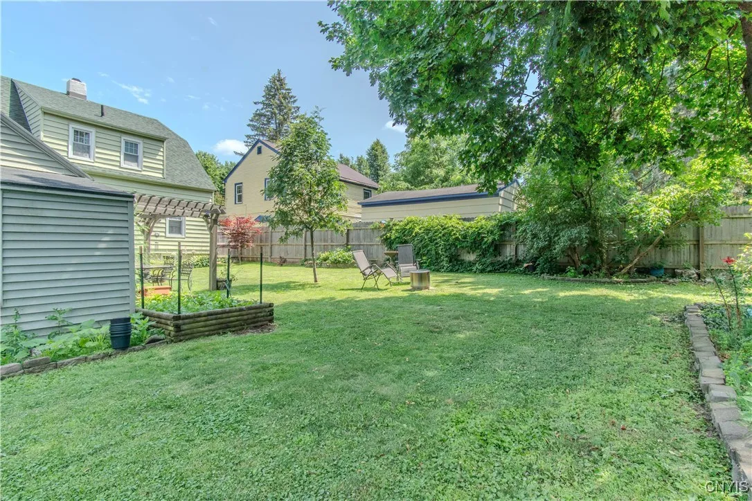 237 Michigan Avenue, Watertown City, New York 1360, Watertown City, New York 13601, 3 Bedrooms Bedrooms, 6 Rooms Rooms,1 BathroomBathrooms,Residential,For Sale,237 Michigan Avenue, Watertown City, New York 1360,S1621125