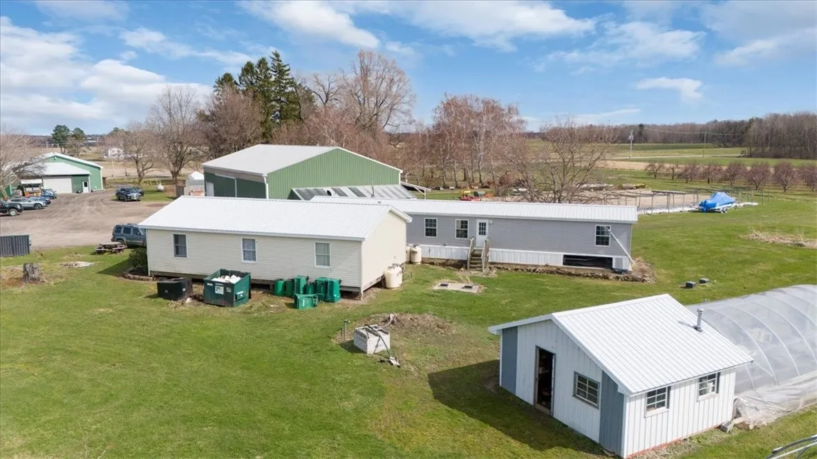 7277 Maple Ave, Sodus, New York 14551, Sodus, New York 14551, 7 Bedrooms Bedrooms, 15 Rooms Rooms,3 BathroomsBathrooms,Residential,For Sale,7277 Maple Ave, Sodus, New York 14551,R1621941