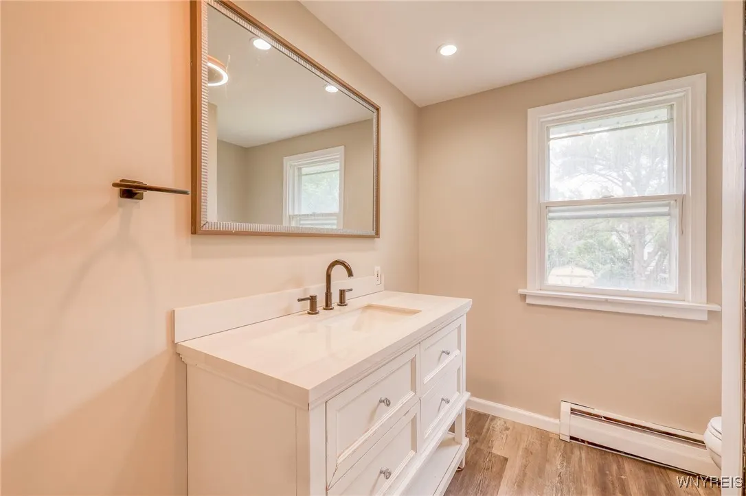 1946 Bedell Road, Grand Island, New York 14072, Grand Island, New York 14072, 3 Bedrooms Bedrooms, 7 Rooms Rooms,1 BathroomBathrooms,Residential,For Sale,1946 Bedell Road, Grand Island, New York 14072,B1621352