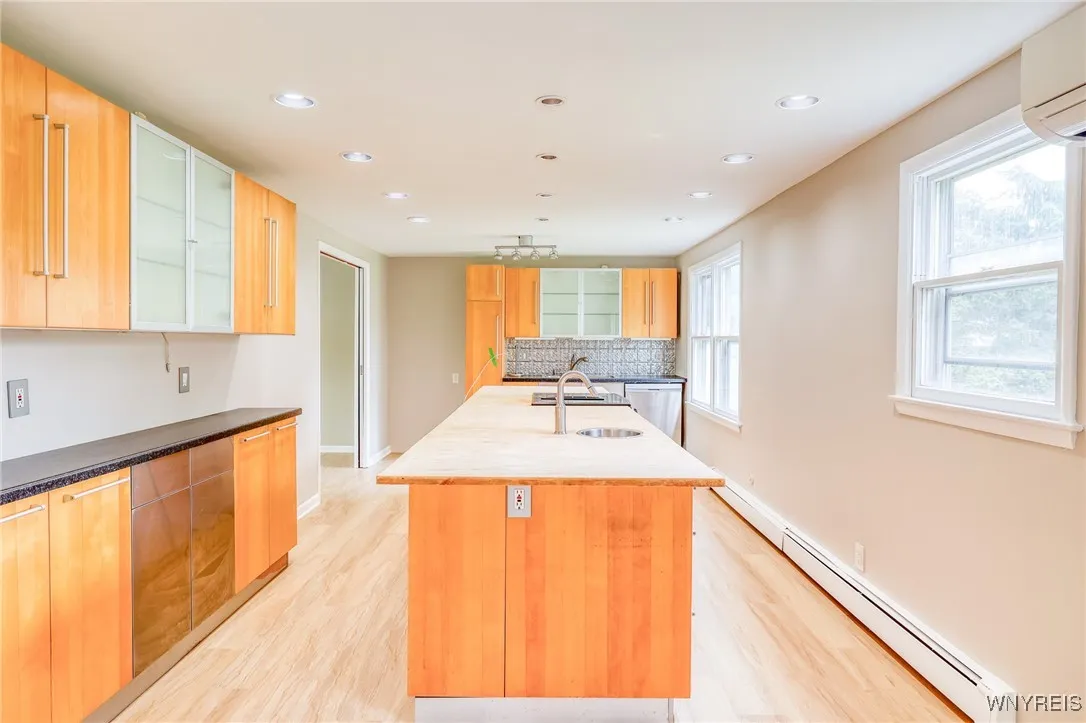1946 Bedell Road, Grand Island, New York 14072, Grand Island, New York 14072, 3 Bedrooms Bedrooms, 7 Rooms Rooms,1 BathroomBathrooms,Residential,For Sale,1946 Bedell Road, Grand Island, New York 14072,B1621352