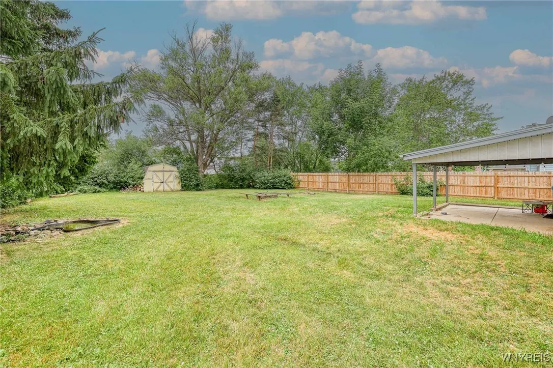 1946 Bedell Road, Grand Island, New York 14072, Grand Island, New York 14072, 3 Bedrooms Bedrooms, 7 Rooms Rooms,1 BathroomBathrooms,Residential,For Sale,1946 Bedell Road, Grand Island, New York 14072,B1621352
