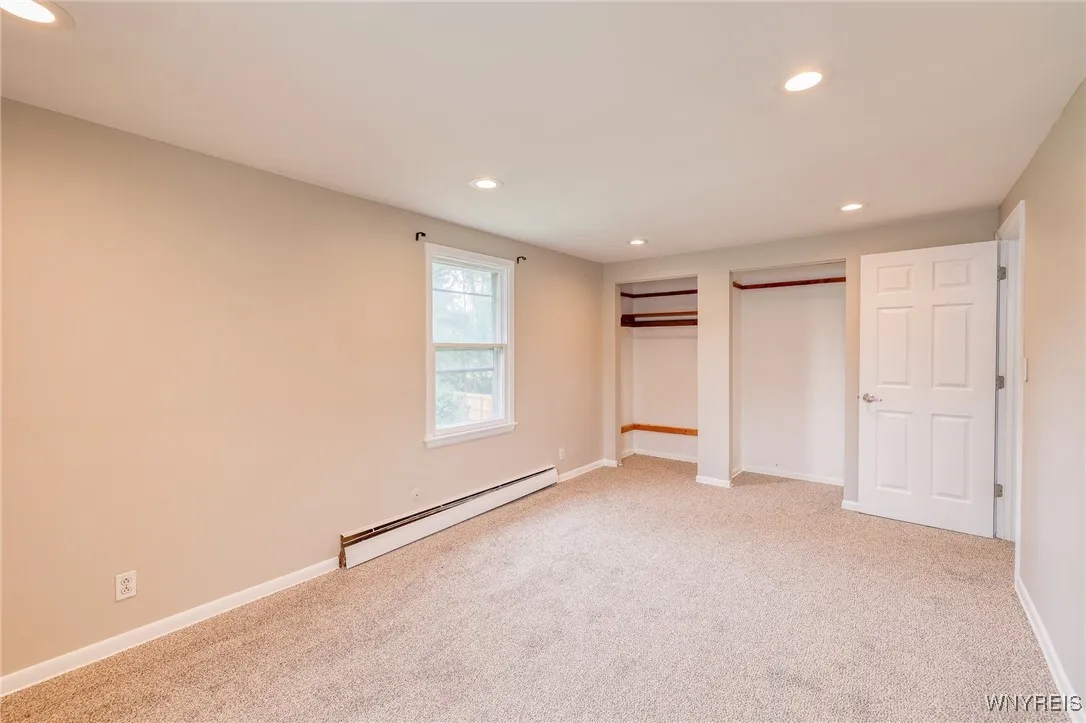 1946 Bedell Road, Grand Island, New York 14072, Grand Island, New York 14072, 3 Bedrooms Bedrooms, 7 Rooms Rooms,1 BathroomBathrooms,Residential,For Sale,1946 Bedell Road, Grand Island, New York 14072,B1621352