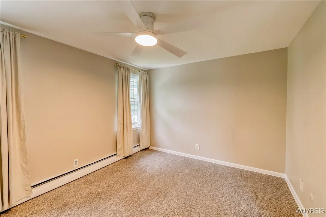 1946 Bedell Road, Grand Island, New York 14072, Grand Island, New York 14072, 3 Bedrooms Bedrooms, 7 Rooms Rooms,1 BathroomBathrooms,Residential,For Sale,1946 Bedell Road, Grand Island, New York 14072,B1621352