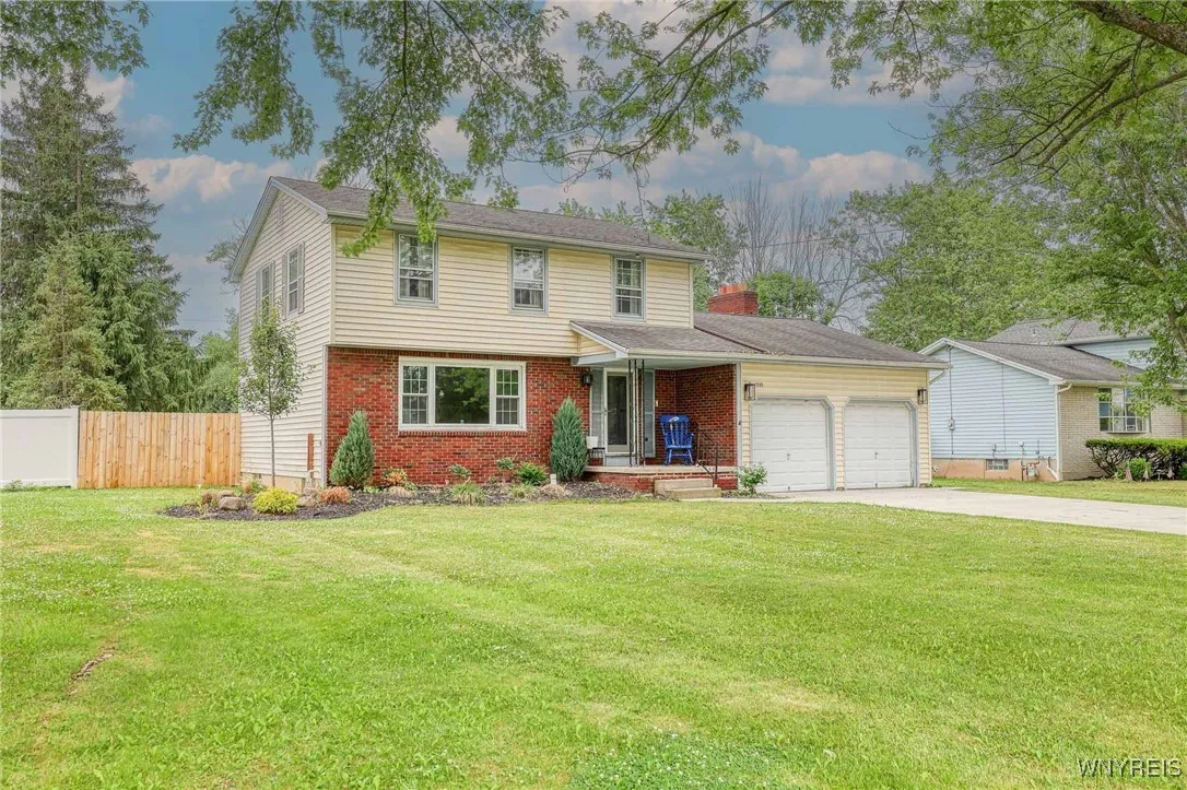 1946 Bedell Road, Grand Island, New York 14072, Grand Island, New York 14072, 3 Bedrooms Bedrooms, 7 Rooms Rooms,1 BathroomBathrooms,Residential,For Sale,1946 Bedell Road, Grand Island, New York 14072,B1621352