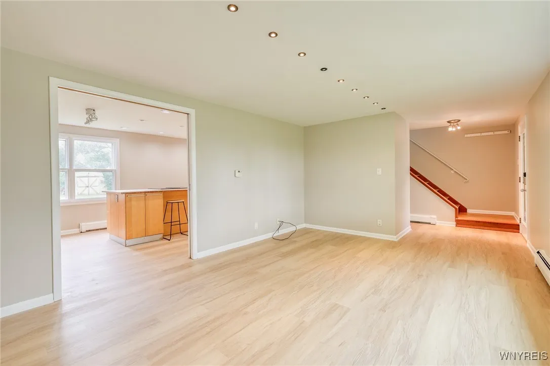 1946 Bedell Road, Grand Island, New York 14072, Grand Island, New York 14072, 3 Bedrooms Bedrooms, 7 Rooms Rooms,1 BathroomBathrooms,Residential,For Sale,1946 Bedell Road, Grand Island, New York 14072,B1621352