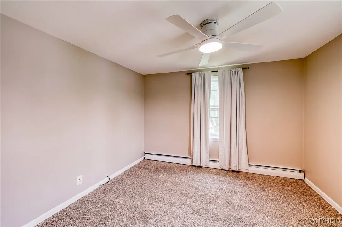 1946 Bedell Road, Grand Island, New York 14072, Grand Island, New York 14072, 3 Bedrooms Bedrooms, 7 Rooms Rooms,1 BathroomBathrooms,Residential,For Sale,1946 Bedell Road, Grand Island, New York 14072,B1621352