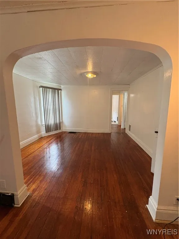 310 East Delavan Avenue N, Buffalo, New York 14208, Buffalo, New York 14208, 3 Bedrooms Bedrooms, 7 Rooms Rooms,1 BathroomBathrooms,Residential Lease,For Rent,310 East Delavan Avenue N, Buffalo, New York 14208,B1621866