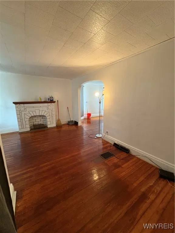 310 East Delavan Avenue N, Buffalo, New York 14208, Buffalo, New York 14208, 3 Bedrooms Bedrooms, 7 Rooms Rooms,1 BathroomBathrooms,Residential Lease,For Rent,310 East Delavan Avenue N, Buffalo, New York 14208,B1621866