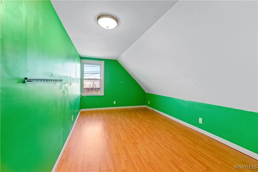 2275 Broadway Street, Cheektowaga, New York 14212, Cheektowaga, New York 14212, 3 Bedrooms Bedrooms, 5 Rooms Rooms,1 BathroomBathrooms,Residential,For Sale,2275 Broadway Street, Cheektowaga, New York 14212,B1621615