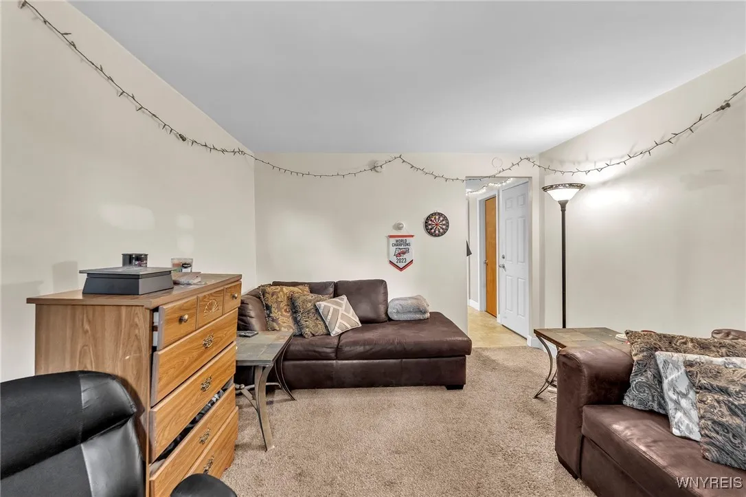 11 7th Avenue, North Tonawanda, New York 14120, North Tonawanda, New York 14120, 4 Bedrooms Bedrooms, ,2 BathroomsBathrooms,Residential,For Sale,11 7th Avenue, North Tonawanda, New York 14120,B1621795