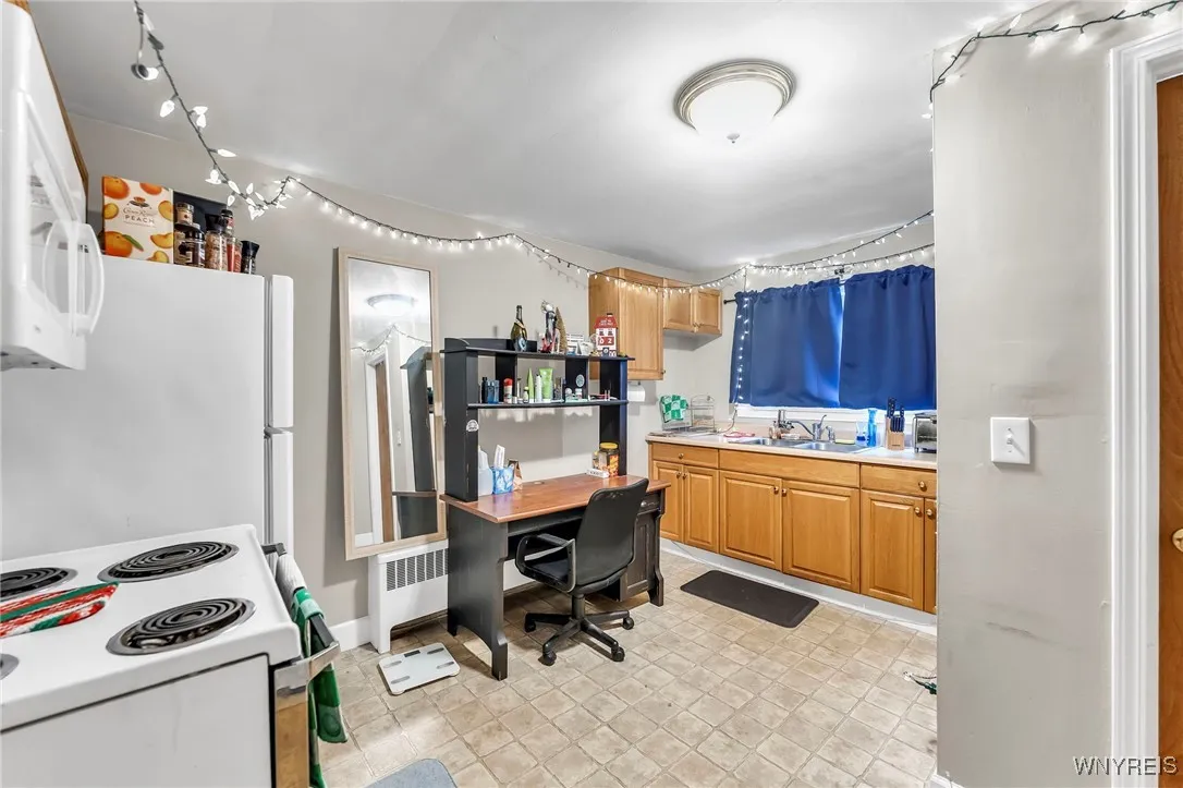 11 7th Avenue, North Tonawanda, New York 14120, North Tonawanda, New York 14120, 4 Bedrooms Bedrooms, ,2 BathroomsBathrooms,Residential,For Sale,11 7th Avenue, North Tonawanda, New York 14120,B1621795
