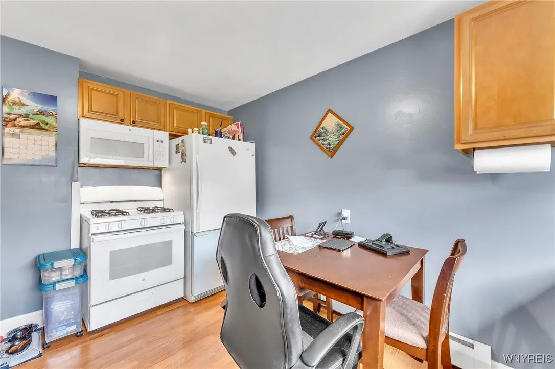 11 7th Avenue, North Tonawanda, New York 14120, North Tonawanda, New York 14120, 4 Bedrooms Bedrooms, ,2 BathroomsBathrooms,Residential,For Sale,11 7th Avenue, North Tonawanda, New York 14120,B1621795