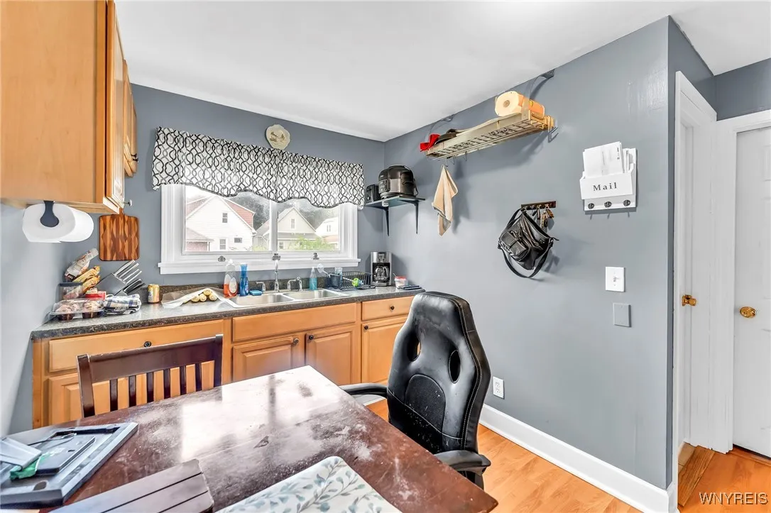 11 7th Avenue, North Tonawanda, New York 14120, North Tonawanda, New York 14120, 4 Bedrooms Bedrooms, ,2 BathroomsBathrooms,Residential,For Sale,11 7th Avenue, North Tonawanda, New York 14120,B1621795