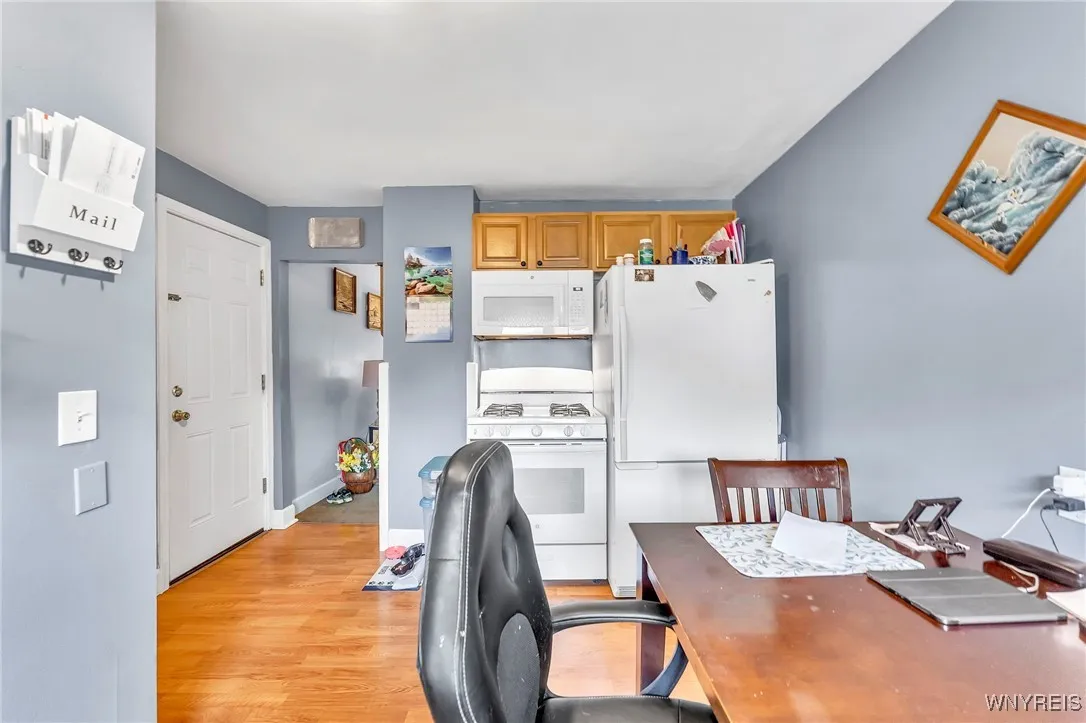 11 7th Avenue, North Tonawanda, New York 14120, North Tonawanda, New York 14120, 4 Bedrooms Bedrooms, ,2 BathroomsBathrooms,Residential,For Sale,11 7th Avenue, North Tonawanda, New York 14120,B1621795