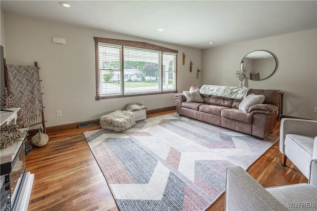 283 Erin Road, Ridgeway, New York 14103, Ridgeway, New York 14103, 3 Bedrooms Bedrooms, 6 Rooms Rooms,1 BathroomBathrooms,Residential,For Sale,283 Erin Road, Ridgeway, New York 14103,B1621587