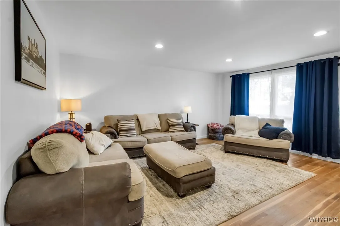 65 Sweet Briar Road, Tonawanda, New York 14150, Tonawanda, New York 14150, 3 Bedrooms Bedrooms, 9 Rooms Rooms,2 BathroomsBathrooms,Residential,For Sale,65 Sweet Briar Road, Tonawanda, New York 14150,B1621541