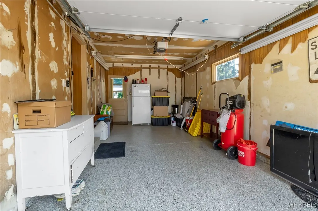 65 Sweet Briar Road, Tonawanda, New York 14150, Tonawanda, New York 14150, 3 Bedrooms Bedrooms, 9 Rooms Rooms,2 BathroomsBathrooms,Residential,For Sale,65 Sweet Briar Road, Tonawanda, New York 14150,B1621541