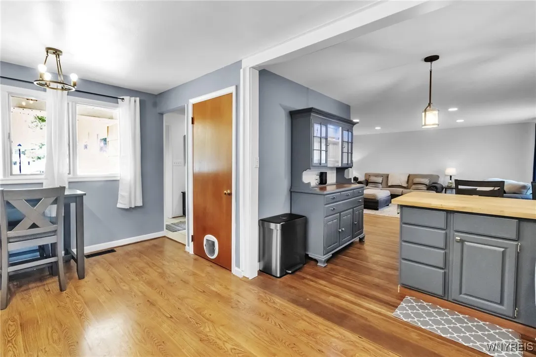 65 Sweet Briar Road, Tonawanda, New York 14150, Tonawanda, New York 14150, 3 Bedrooms Bedrooms, 9 Rooms Rooms,2 BathroomsBathrooms,Residential,For Sale,65 Sweet Briar Road, Tonawanda, New York 14150,B1621541