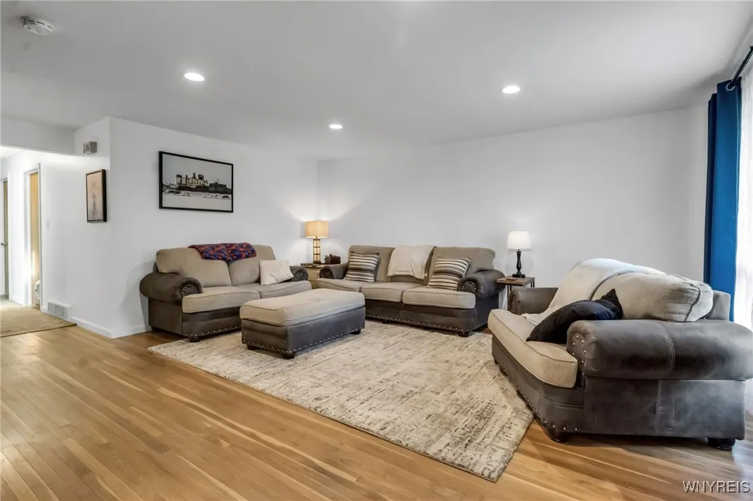 65 Sweet Briar Road, Tonawanda, New York 14150, Tonawanda, New York 14150, 3 Bedrooms Bedrooms, 9 Rooms Rooms,2 BathroomsBathrooms,Residential,For Sale,65 Sweet Briar Road, Tonawanda, New York 14150,B1621541