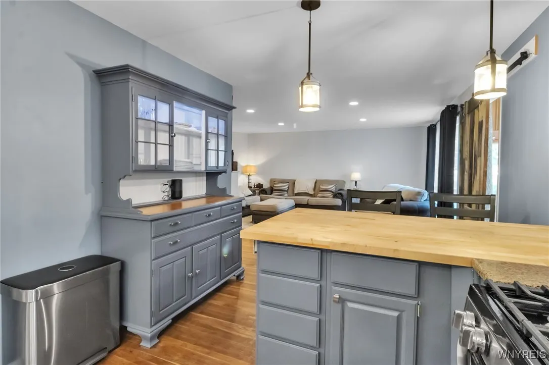 65 Sweet Briar Road, Tonawanda, New York 14150, Tonawanda, New York 14150, 3 Bedrooms Bedrooms, 9 Rooms Rooms,2 BathroomsBathrooms,Residential,For Sale,65 Sweet Briar Road, Tonawanda, New York 14150,B1621541