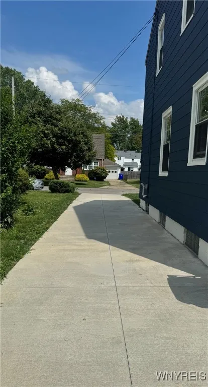 129 Brookside Drive, West Seneca, New York 14220, West Seneca, New York 14220, 4 Bedrooms Bedrooms, ,2 BathroomsBathrooms,Residential,For Sale,129 Brookside Drive, West Seneca, New York 14220,B1621910