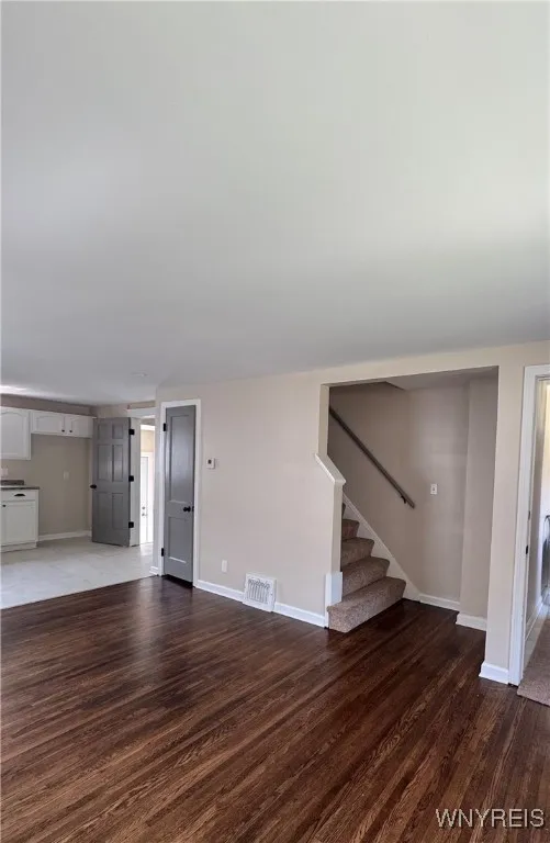 129 Brookside Drive, West Seneca, New York 14220, West Seneca, New York 14220, 4 Bedrooms Bedrooms, ,2 BathroomsBathrooms,Residential,For Sale,129 Brookside Drive, West Seneca, New York 14220,B1621910