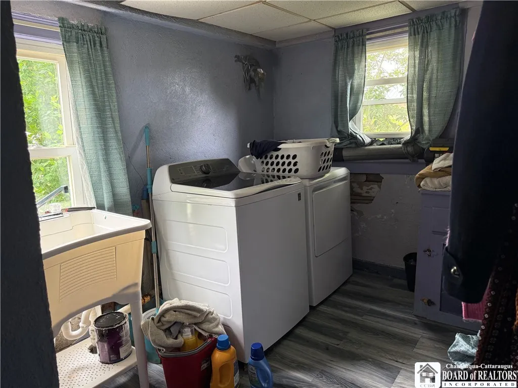 193 N. Portage, Westfield, New York 14787, Westfield, New York 14787, 4 Bedrooms Bedrooms, 11 Rooms Rooms,1 BathroomBathrooms,Residential,For Sale,193 N. Portage, Westfield, New York 14787,R1621601