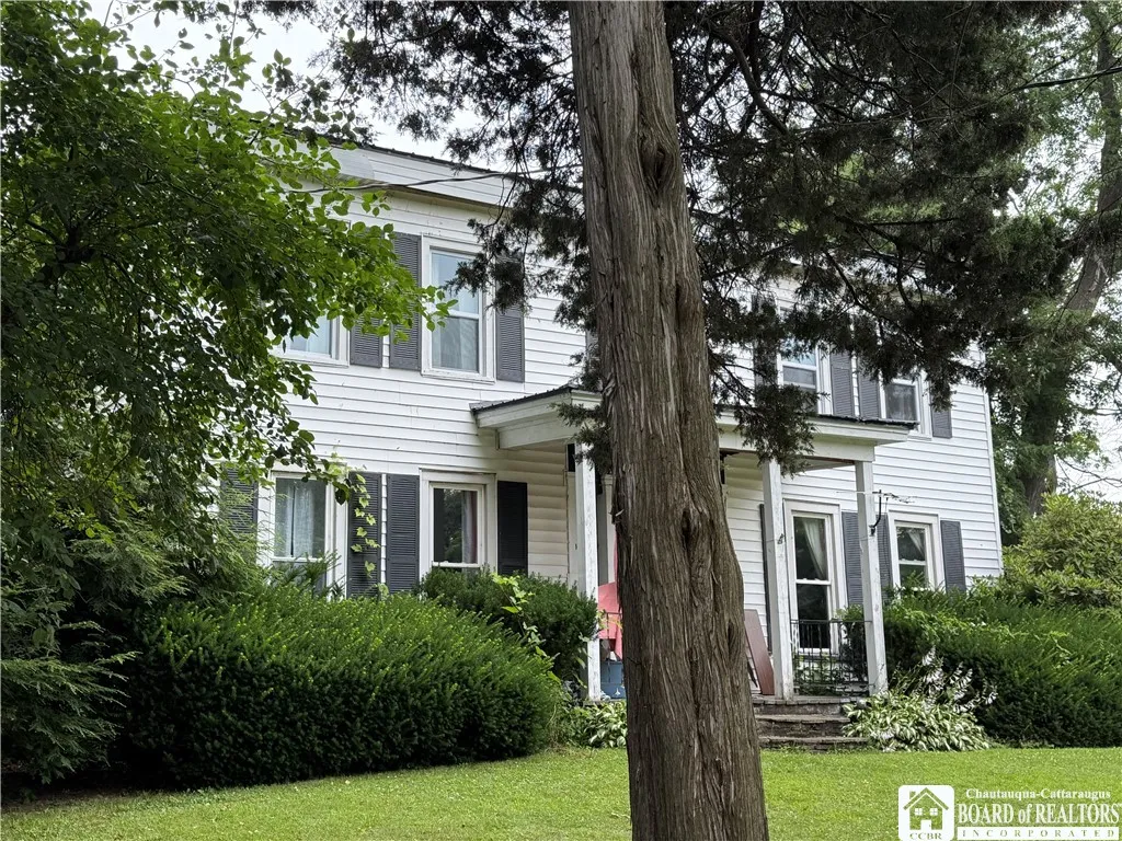 193 N. Portage, Westfield, New York 14787, Westfield, New York 14787, 4 Bedrooms Bedrooms, 11 Rooms Rooms,1 BathroomBathrooms,Residential,For Sale,193 N. Portage, Westfield, New York 14787,R1621601