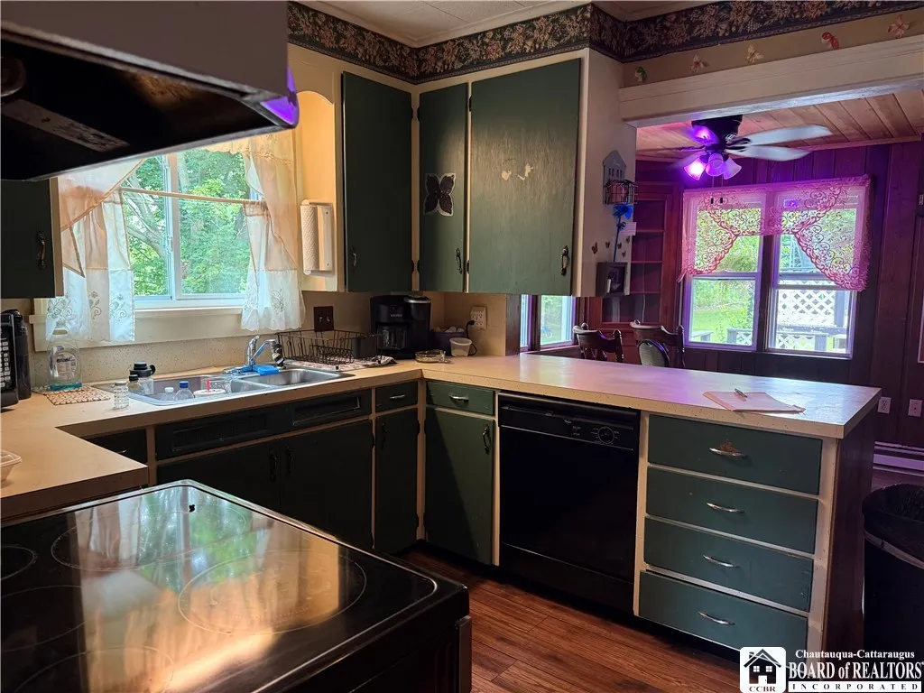 193 N. Portage, Westfield, New York 14787, Westfield, New York 14787, 4 Bedrooms Bedrooms, 11 Rooms Rooms,1 BathroomBathrooms,Residential,For Sale,193 N. Portage, Westfield, New York 14787,R1621601