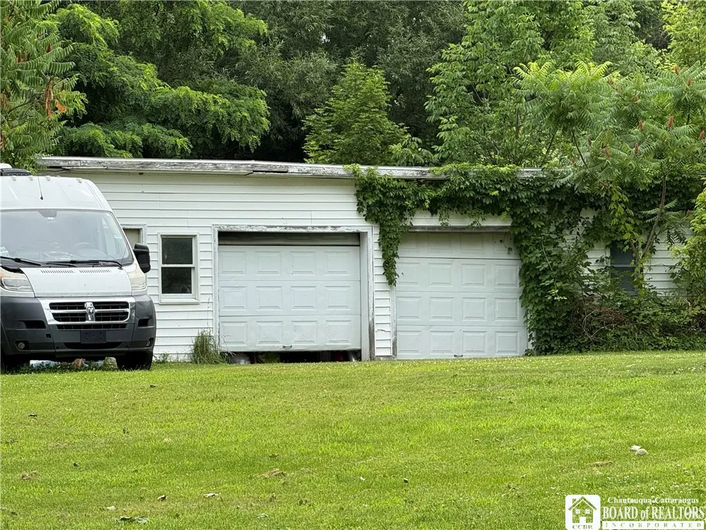 193 N. Portage, Westfield, New York 14787, Westfield, New York 14787, 4 Bedrooms Bedrooms, 11 Rooms Rooms,1 BathroomBathrooms,Residential,For Sale,193 N. Portage, Westfield, New York 14787,R1621601