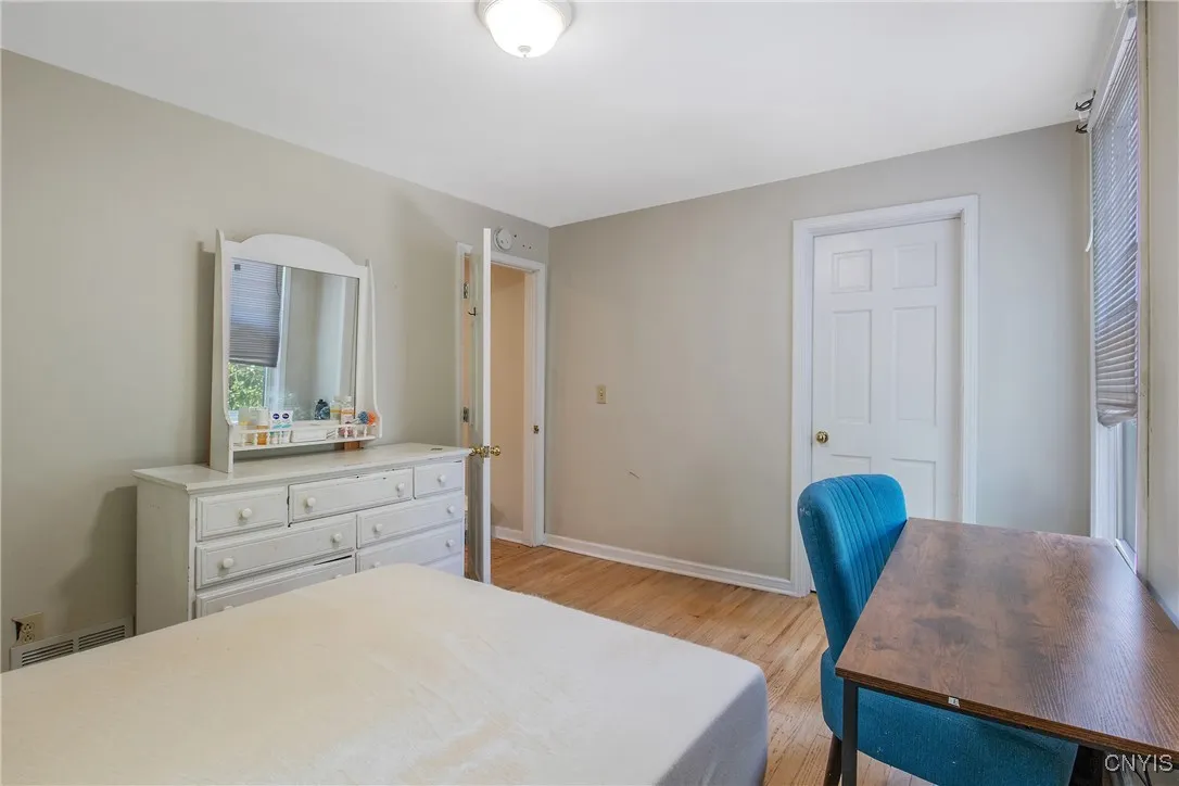 101 Comstock Avenue, Syracuse, New York 13210, Syracuse, New York 13210, 8 Bedrooms Bedrooms, ,Multi Family,For Sale,101 Comstock Avenue, Syracuse, New York 13210,S1618236