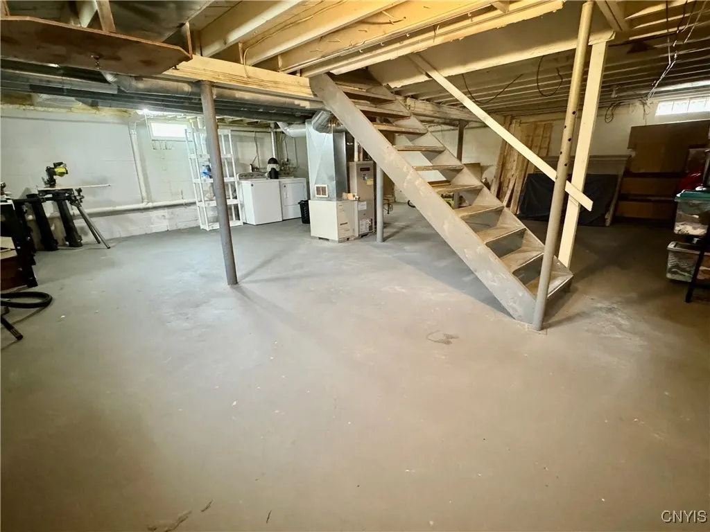 119 Marnie Street, Deerfield, New York 13502, Deerfield, New York 13502, 4 Bedrooms Bedrooms, 6 Rooms Rooms,1 BathroomBathrooms,Residential,Closed,119 Marnie Street, Deerfield, New York 13502,0,S1621903