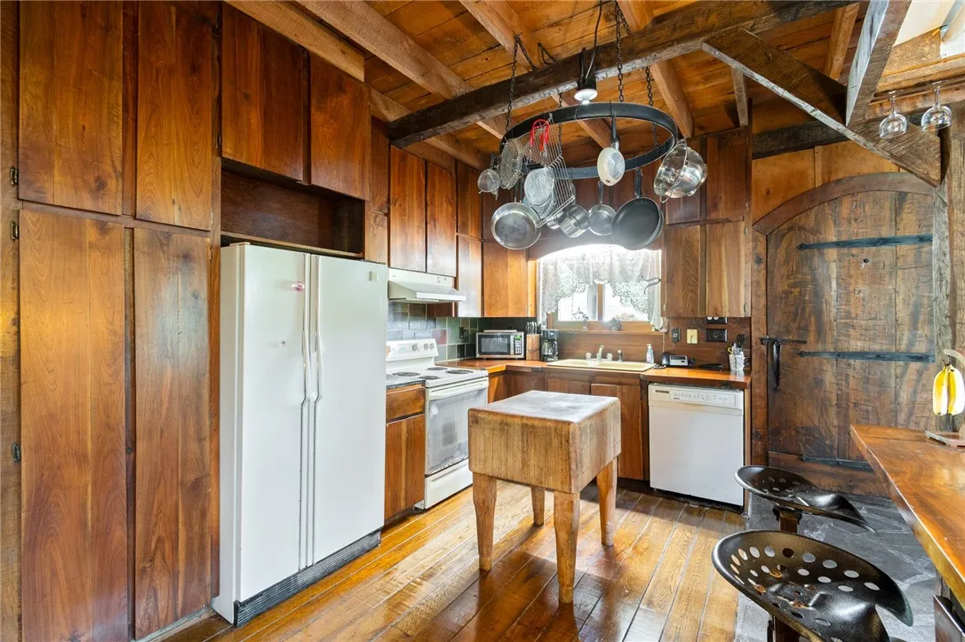 4967 County Road 37, Richmond, New York 14466, Richmond, New York 14466, 4 Bedrooms Bedrooms, 6 Rooms Rooms,2 BathroomsBathrooms,Residential,For Sale,4967 County Road 37, Richmond, New York 14466,R1621744
