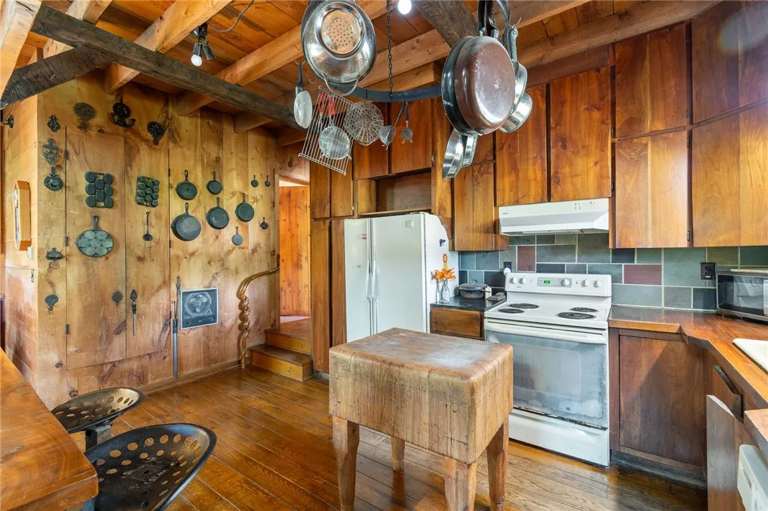 4967 County Road 37, Richmond, New York 14466, Richmond, New York 14466, 4 Bedrooms Bedrooms, 6 Rooms Rooms,2 BathroomsBathrooms,Residential,For Sale,4967 County Road 37, Richmond, New York 14466,R1621744