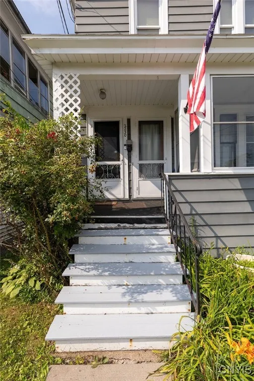 2228 - 30 Grant Boulevard 30, Syracuse, New York 1, Syracuse, New York 13208, 6 Bedrooms Bedrooms, ,2 BathroomsBathrooms,Residential,For Sale,2228 - 30 Grant Boulevard 30, Syracuse, New York 1,S1621998