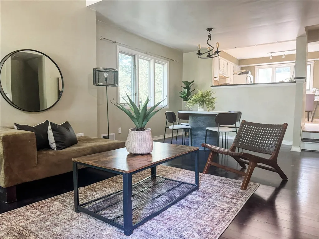 124 Adams Street, Rochester, New York 14608, Rochester, New York 14608, 3 Bedrooms Bedrooms, 5 Rooms Rooms,1 BathroomBathrooms,Residential,For Sale,124 Adams Street, Rochester, New York 14608,R1620107