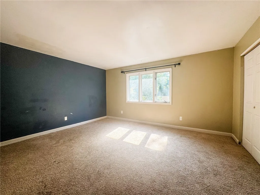 124 Adams Street, Rochester, New York 14608, Rochester, New York 14608, 3 Bedrooms Bedrooms, 5 Rooms Rooms,1 BathroomBathrooms,Residential,For Sale,124 Adams Street, Rochester, New York 14608,R1620107