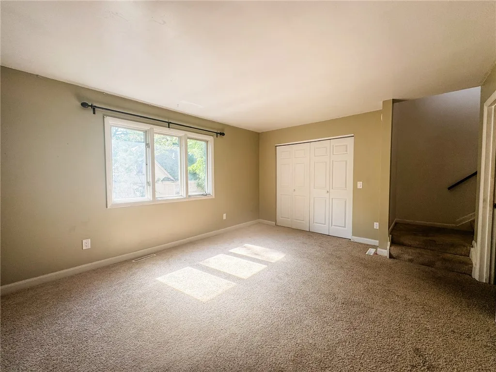 124 Adams Street, Rochester, New York 14608, Rochester, New York 14608, 3 Bedrooms Bedrooms, 5 Rooms Rooms,1 BathroomBathrooms,Residential,For Sale,124 Adams Street, Rochester, New York 14608,R1620107