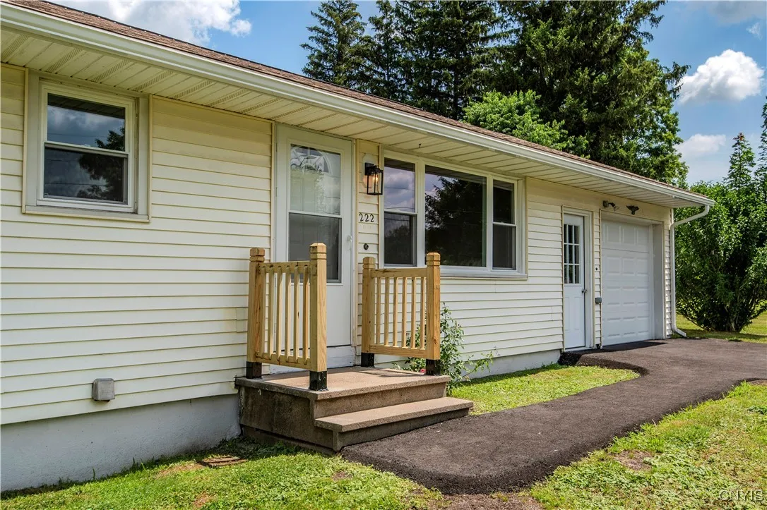 222 Wilber Street, Utica, New York 13502, Utica, New York 13502, 3 Bedrooms Bedrooms, 6 Rooms Rooms,1 BathroomBathrooms,Residential Lease,For Rent,222 Wilber Street, Utica, New York 13502,S1621987