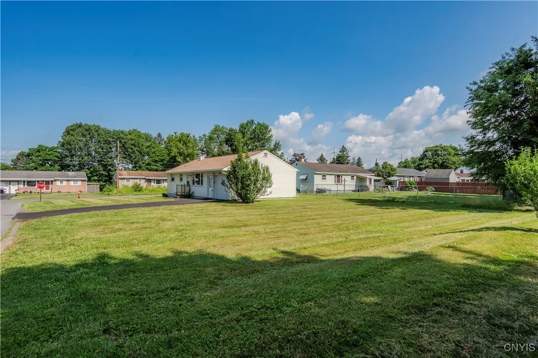 222 Wilber Street, Utica, New York 13502, Utica, New York 13502, 3 Bedrooms Bedrooms, 6 Rooms Rooms,1 BathroomBathrooms,Residential Lease,For Rent,222 Wilber Street, Utica, New York 13502,S1621987
