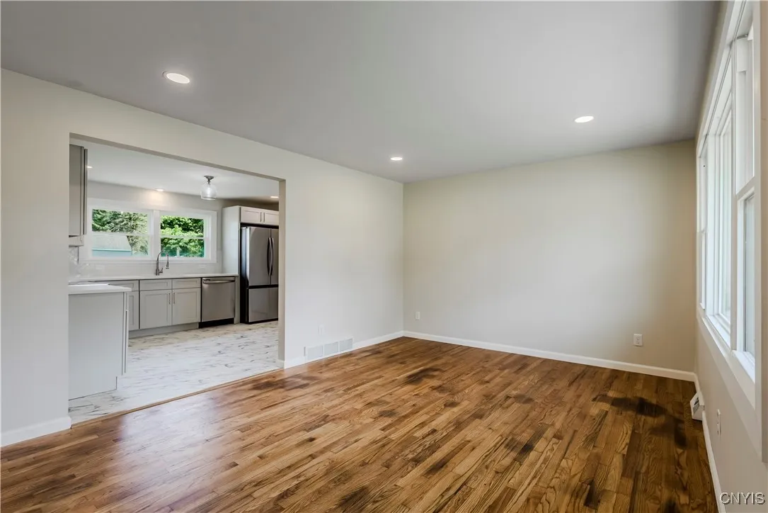 222 Wilber Street, Utica, New York 13502, Utica, New York 13502, 3 Bedrooms Bedrooms, 6 Rooms Rooms,1 BathroomBathrooms,Residential Lease,For Rent,222 Wilber Street, Utica, New York 13502,S1621987