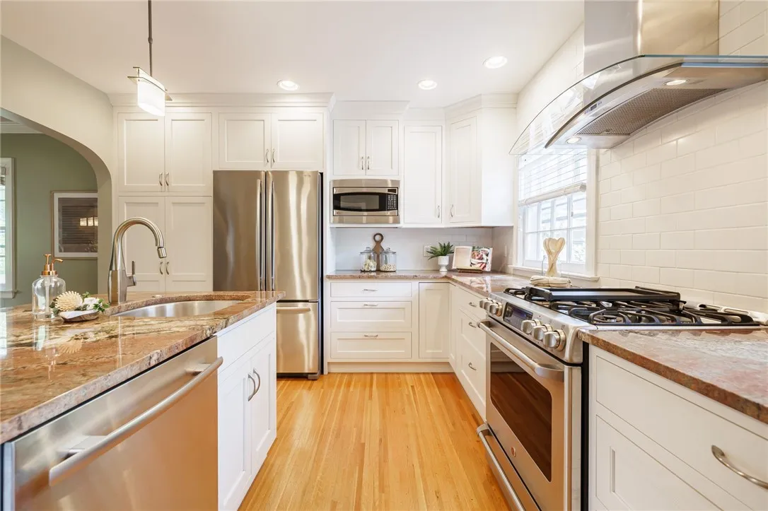 441 Claybourne Road, Brighton, New York 14618, Brighton, New York 14618, 5 Bedrooms Bedrooms, 10 Rooms Rooms,3 BathroomsBathrooms,Residential,For Sale,441 Claybourne Road, Brighton, New York 14618,R1621332